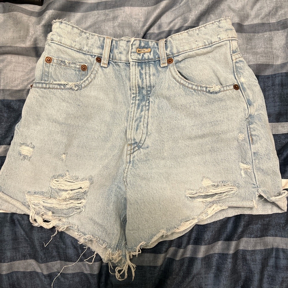 Zara light wash high waisted denim shorts